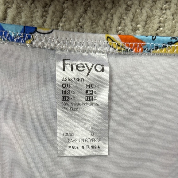 FREYA ROCOCO PAISLEY CONVERTIBLE BIKINI set XS bottom and 30D top - Picture 8 of 11